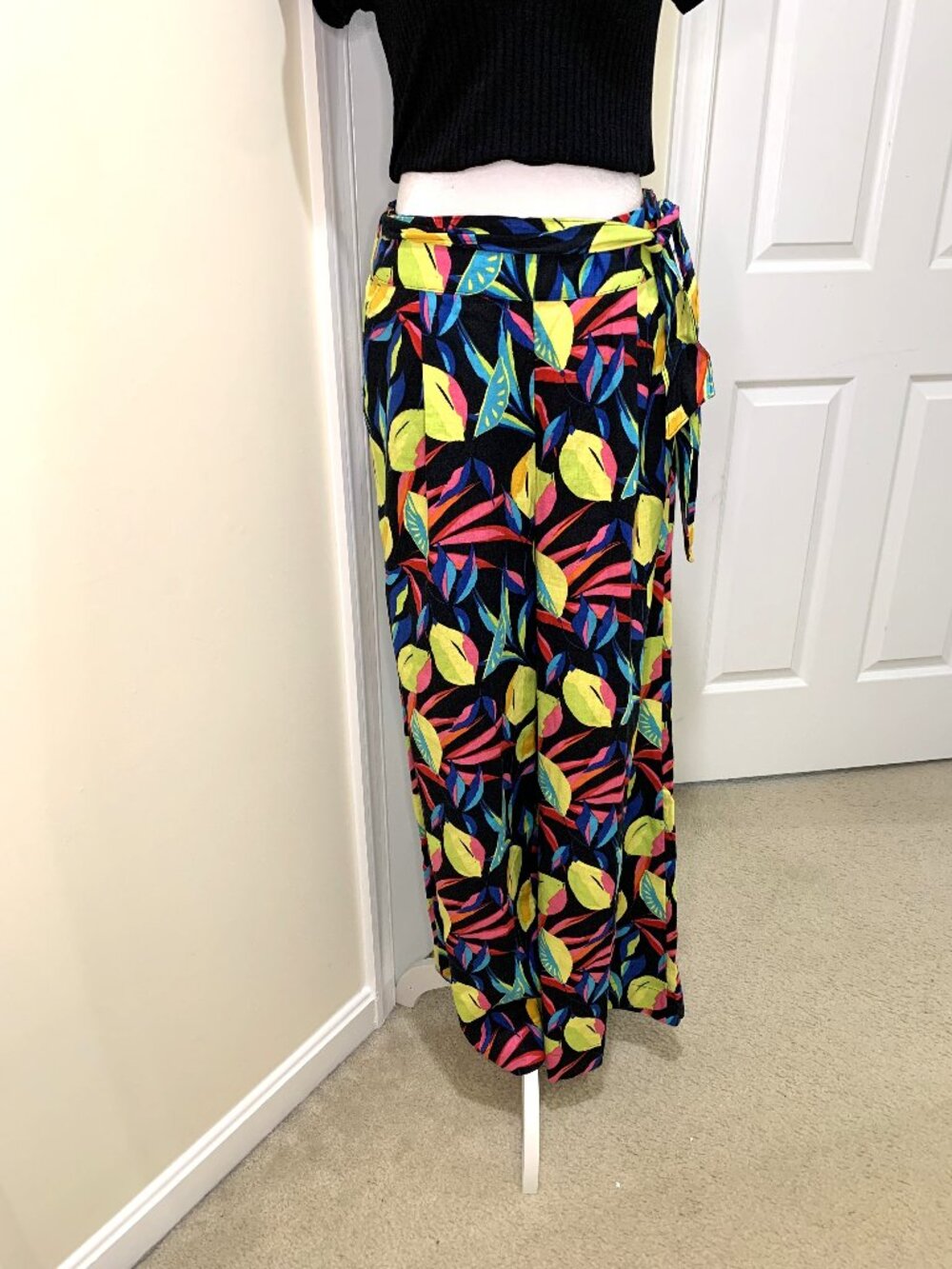 Tabitha Brown Wide-Leg Linen Tropical Pants Elastic Waist with Belt Size M